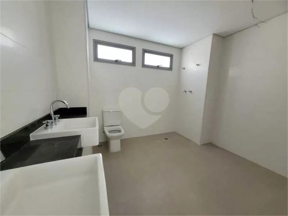 Apartamento, 3 quartos, 184 m² - Foto 1