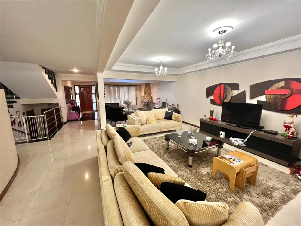 Sobrado, 5 quartos, 480 m² - Foto 1