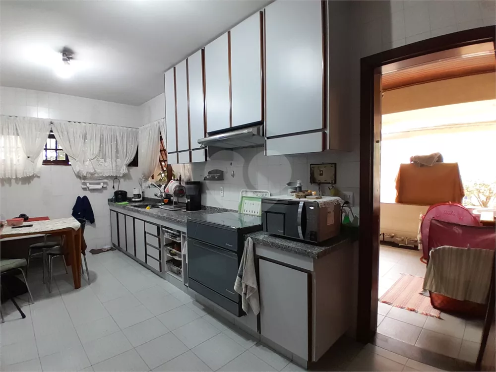 Casa, 4 quartos, 223 m² - Foto 3