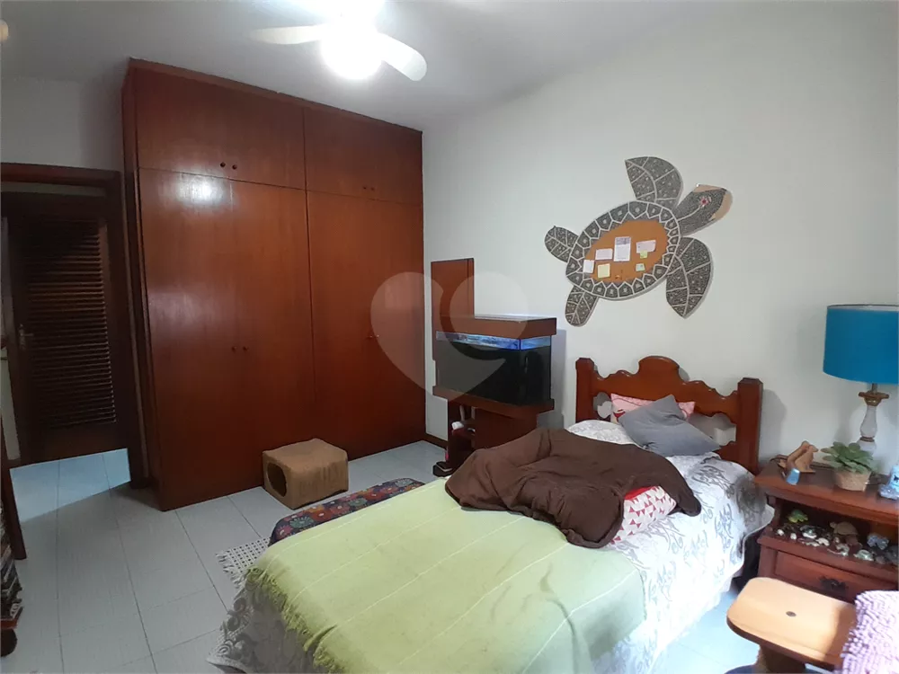 Casa, 4 quartos, 223 m² - Foto 2