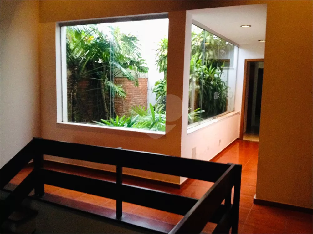 Sobrado, 3 quartos, 476 m² - Foto 1