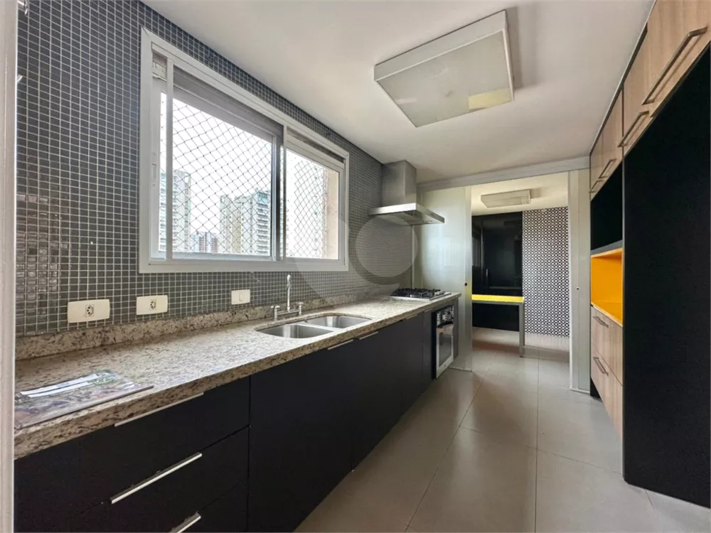 Apartamento, 4 quartos, 210 m² - Foto 1