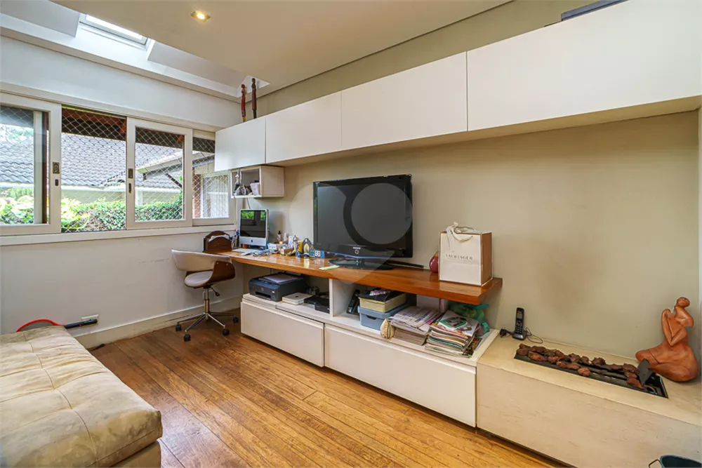 Casa, 5 quartos, 978 m² - Foto 1