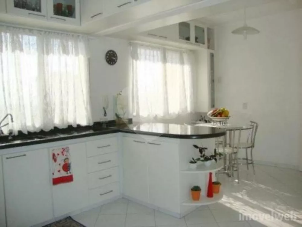 Apartamento, 3 quartos, 170 m² - Foto 1