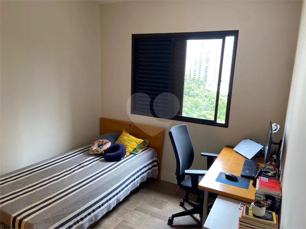 Apartamento, 3 quartos, 167 m² - Foto 2