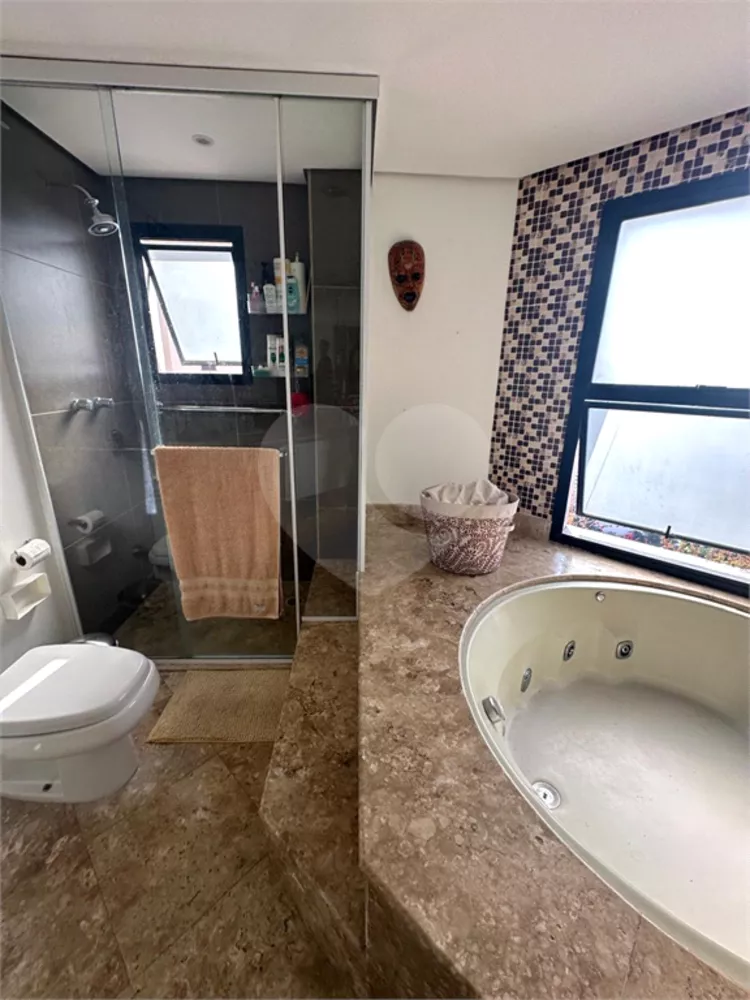 Apartamento, 3 quartos, 210 m² - Foto 1
