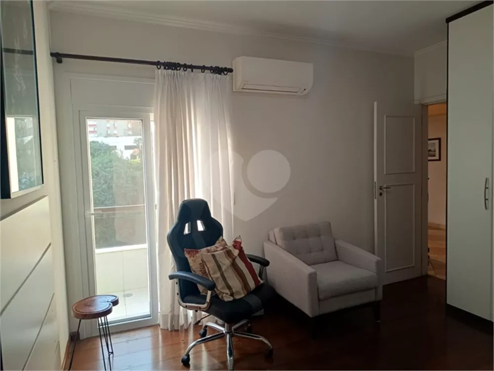 Apartamento, 4 quartos, 213 m² - Foto 2