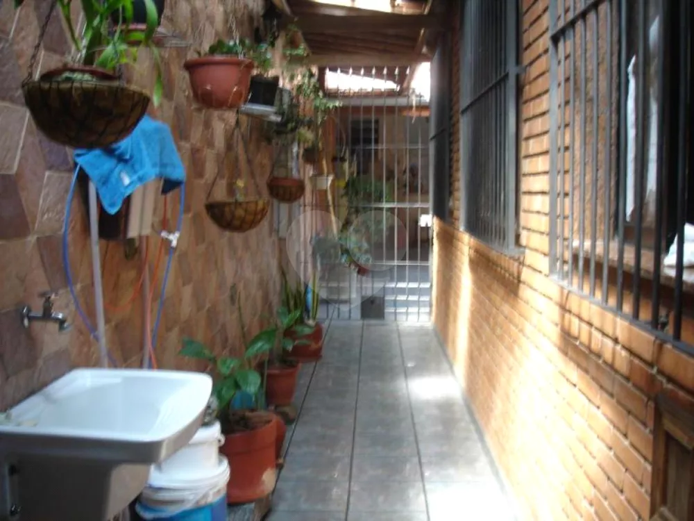 Casa, 3 quartos, 210 m² - Foto 1