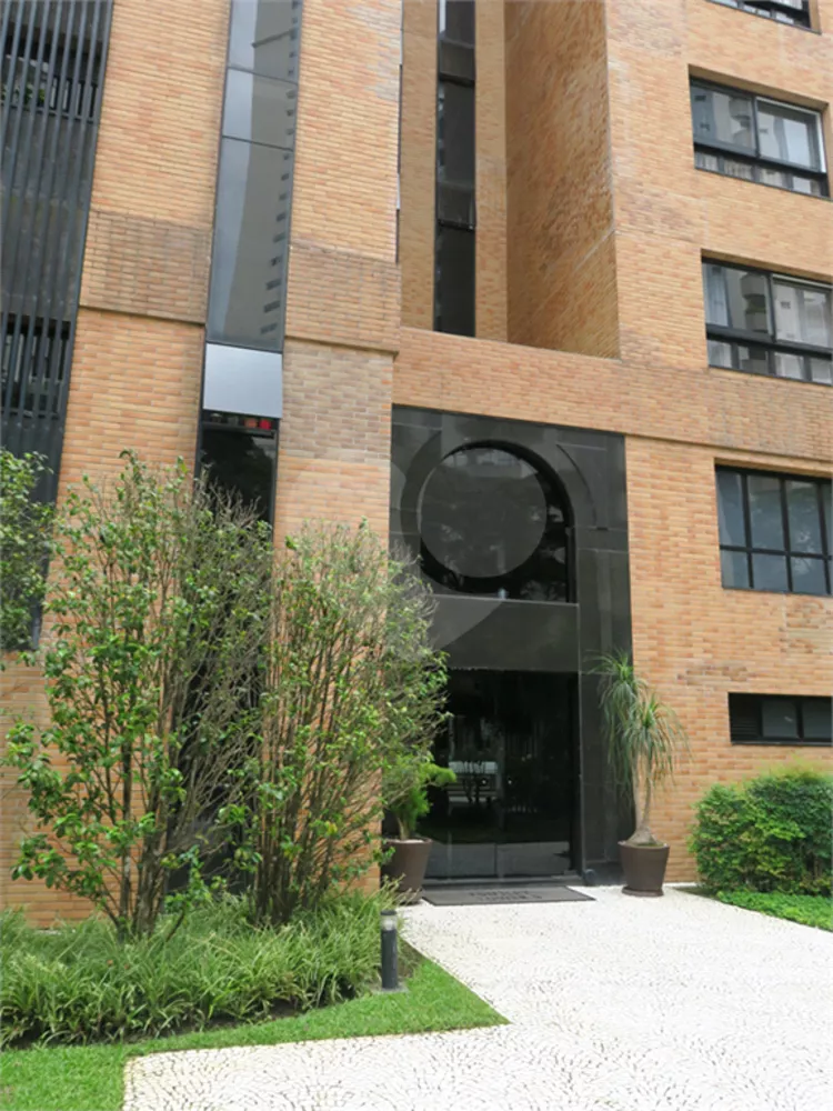 Apartamento, 3 quartos, 242 m² - Foto 3