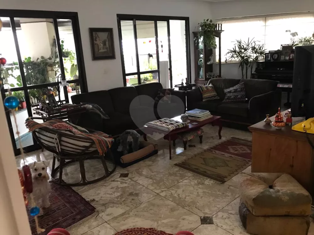 Apartamento, 3 quartos, 198 m² - Foto 2
