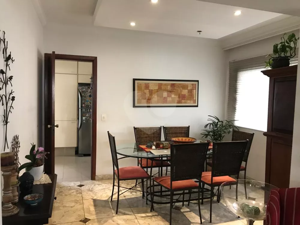 Apartamento, 3 quartos, 198 m² - Foto 1