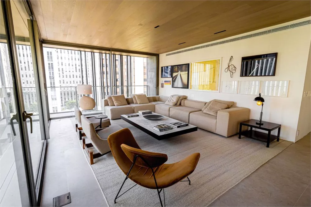 Apartamento, 3 quartos, 232 m² - Foto 1