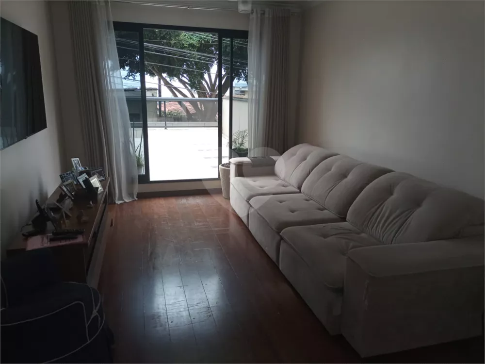 Casa, 3 quartos, 200 m² - Foto 1
