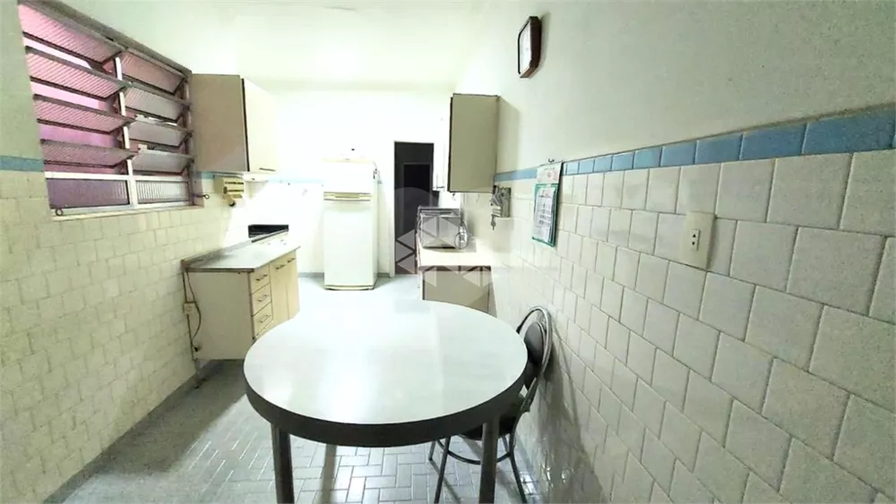Casa, 4 quartos, 225 m² - Foto 1