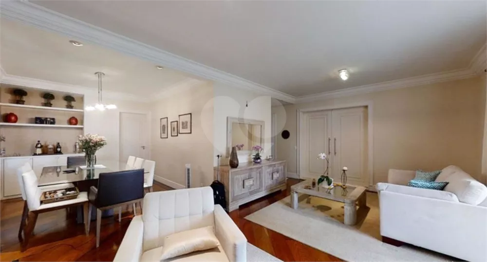 Apartamento, 3 quartos, 213 m² - Foto 1