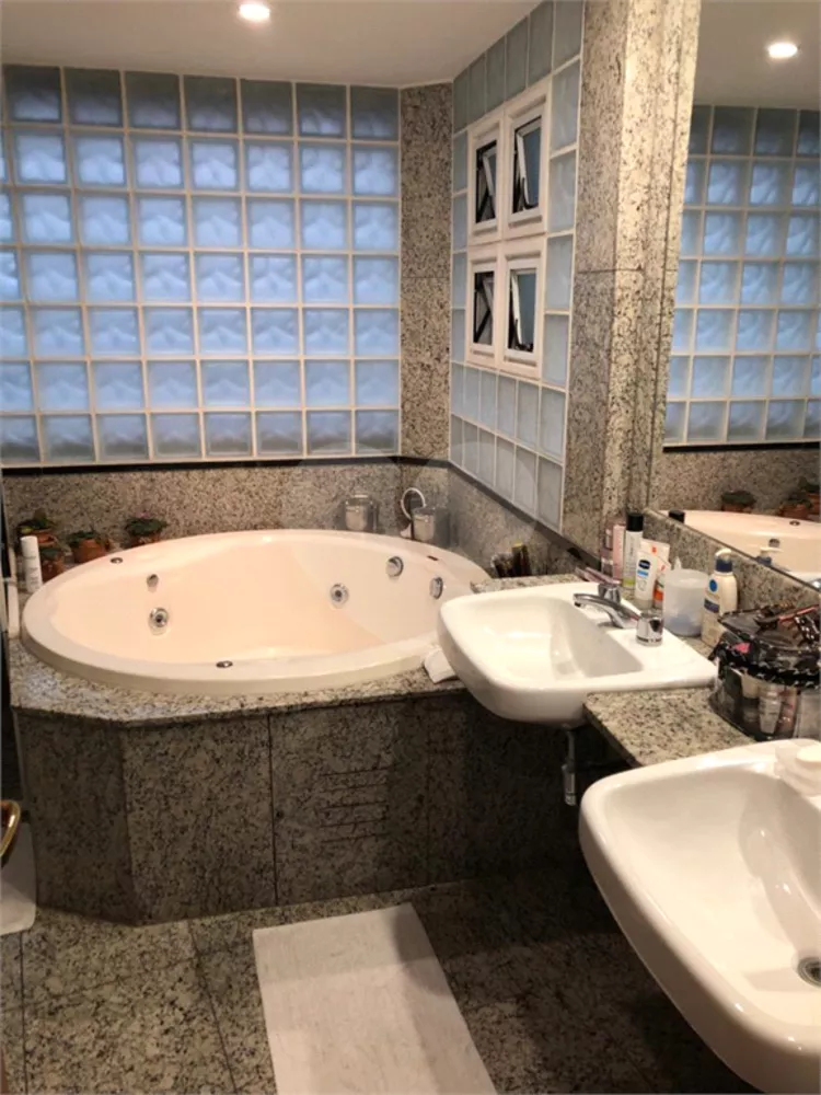 Apartamento, 4 quartos, 226 m² - Foto 1