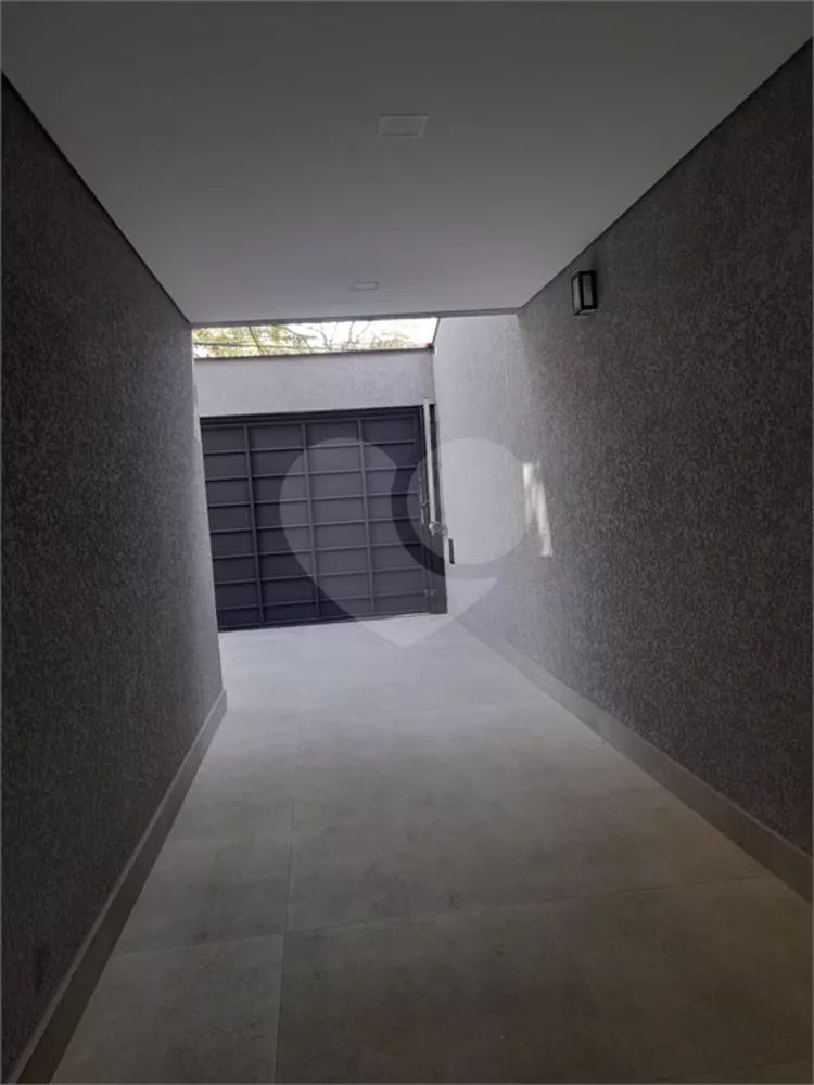 Casa, 4 quartos, 220 m² - Foto 1