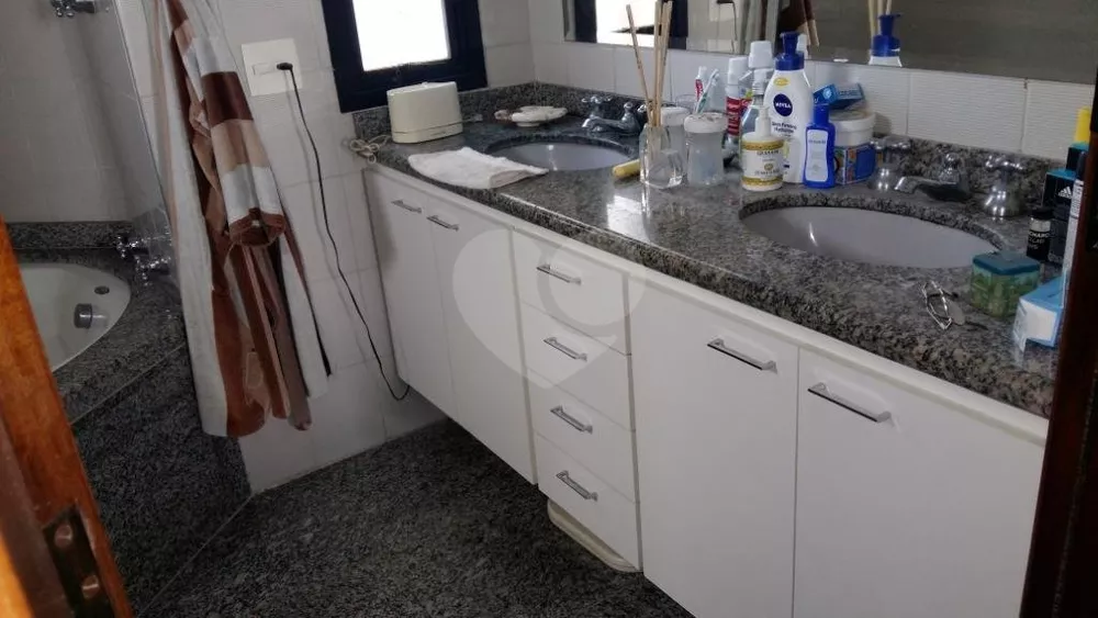 Apartamento, 3 quartos, 200 m² - Foto 1