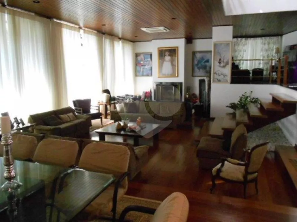 Sobrado, 5 quartos, 713 m² - Foto 1