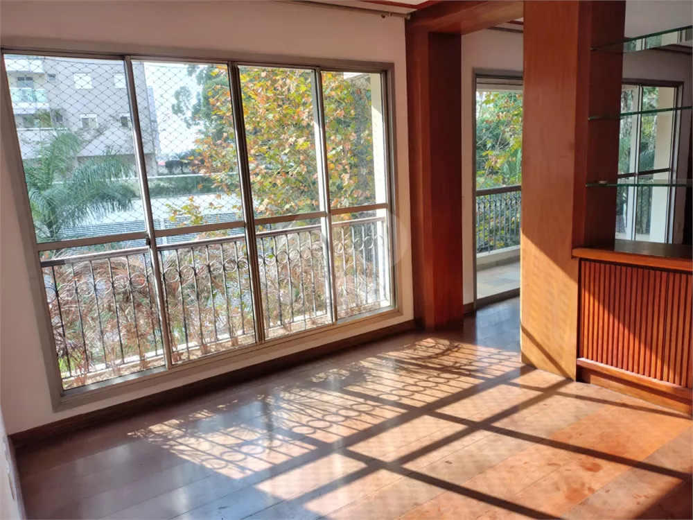 Apartamento, 3 quartos, 140 m² - Foto 1