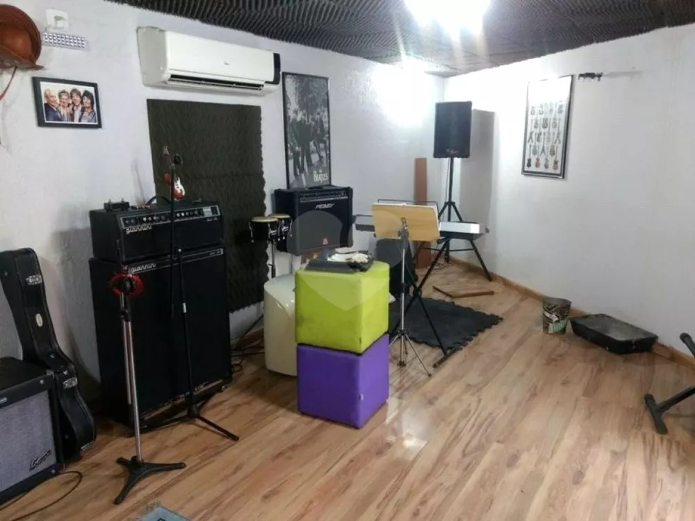 Casa, 3 quartos, 210 m² - Foto 2