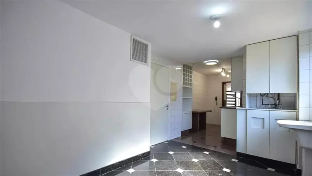 Cobertura, 3 quartos, 236 m² - Foto 4