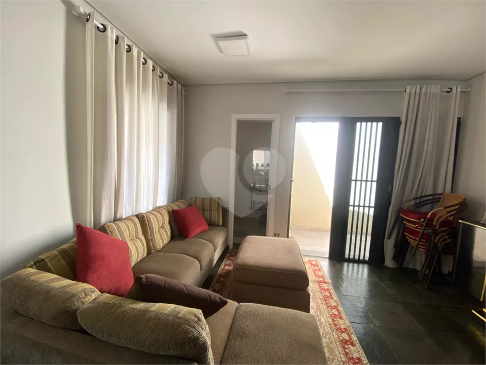 Casa, 7 quartos, 650 m² - Foto 1