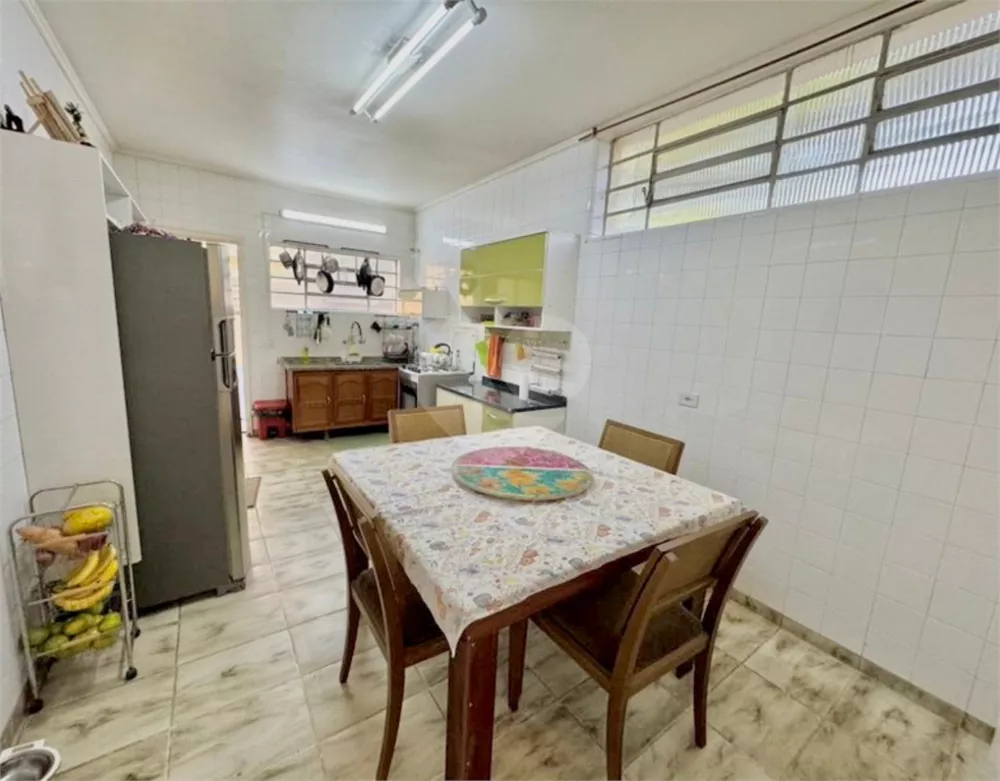 Sobrado, 3 quartos, 161 m² - Foto 1