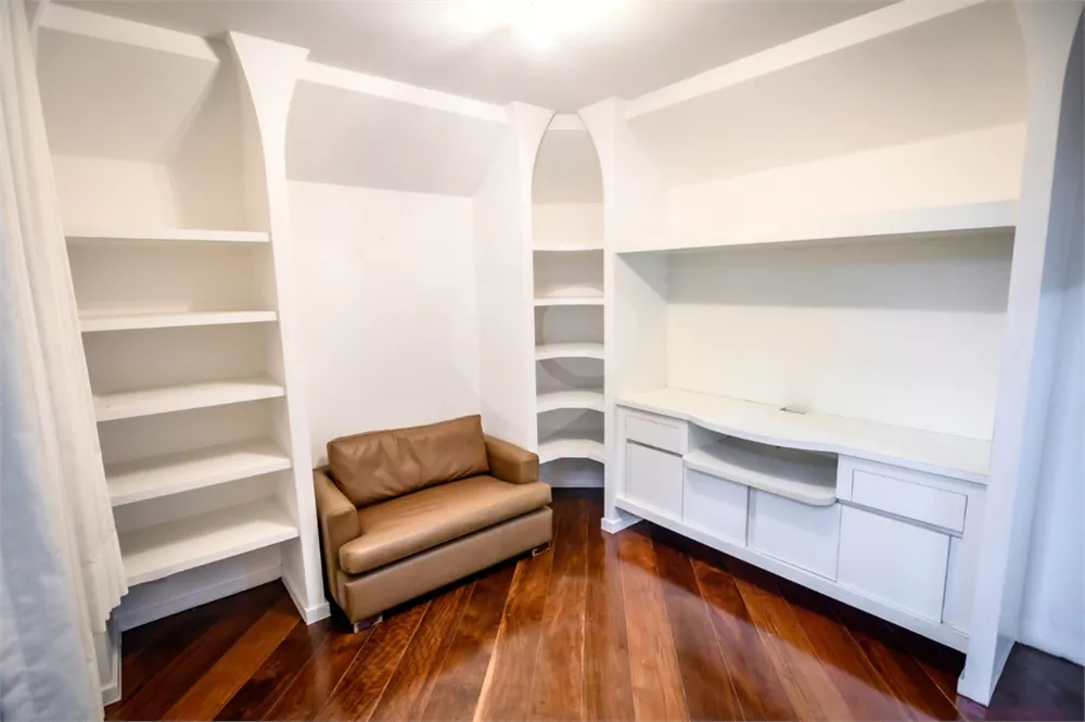 Apartamento, 3 quartos, 220 m² - Foto 3