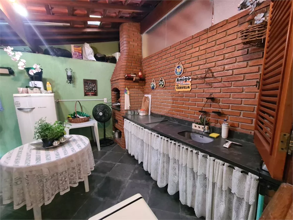 Casa, 3 quartos, 165 m² - Foto 2