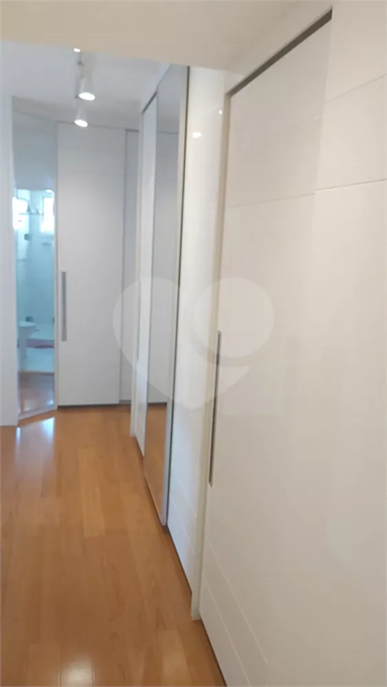Apartamento, 3 quartos, 195 m² - Foto 1
