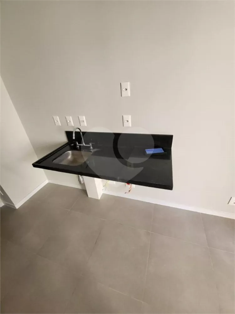 Apartamento, 1 quarto, 21 m² - Foto 2