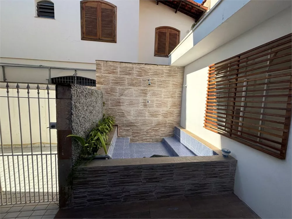 Sobrado, 3 quartos, 250 m² - Foto 1