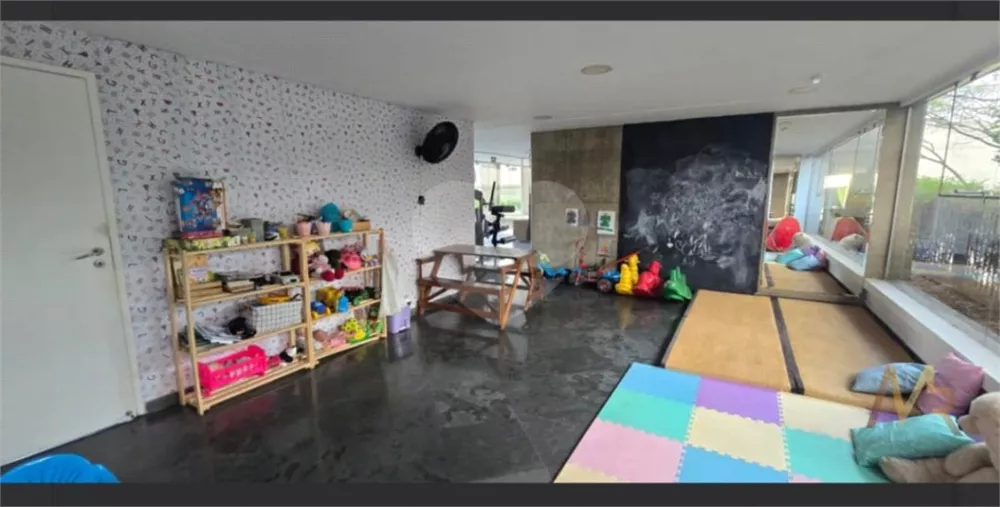 Apartamento, 3 quartos, 140 m² - Foto 1