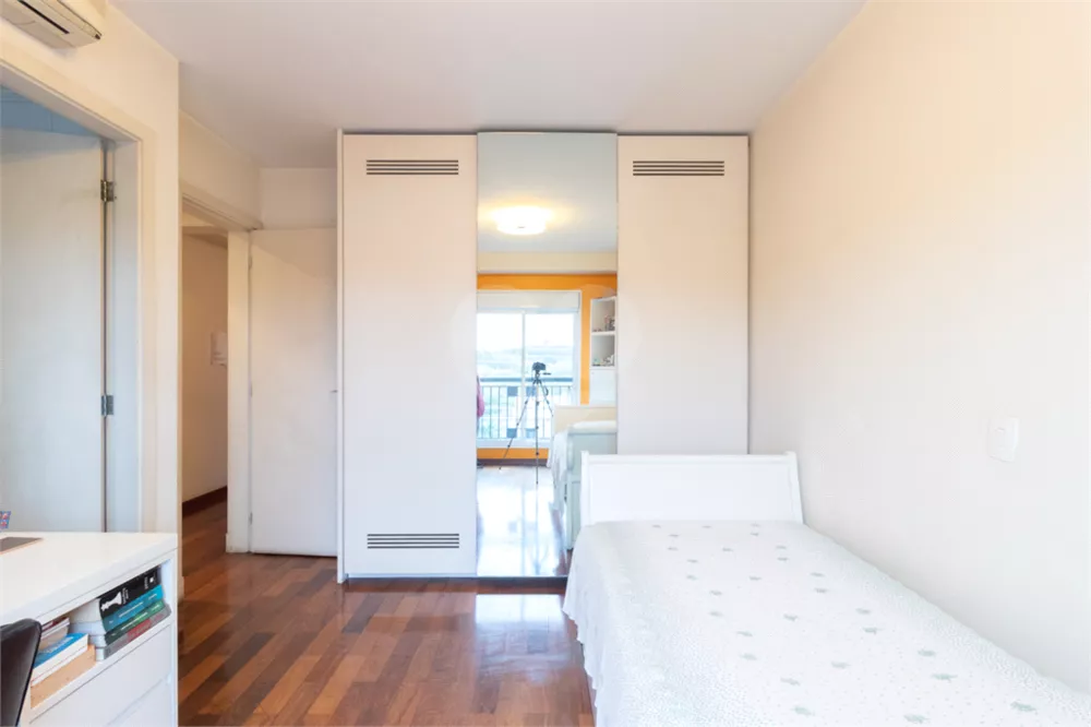 Casa, 4 quartos, 220 m² - Foto 4