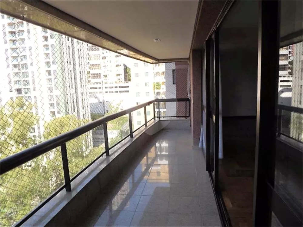 Apartamento, 4 quartos, 226 m² - Foto 1