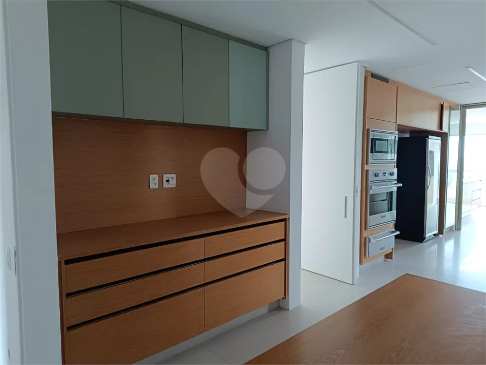Apartamento, 3 quartos, 332 m² - Foto 1