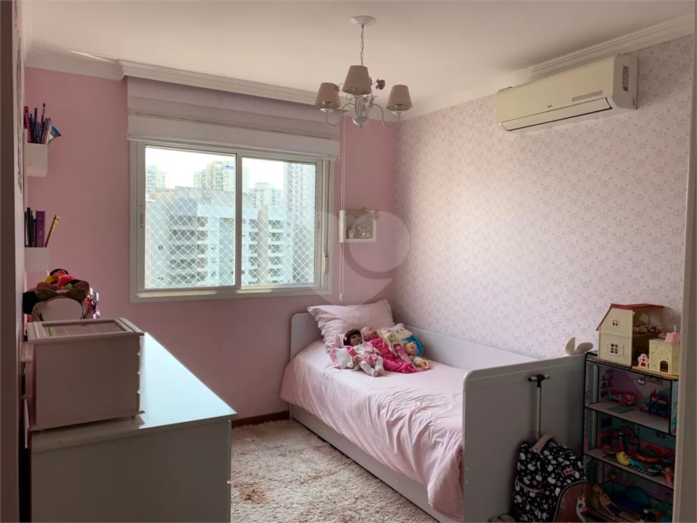 Apartamento, 4 quartos, 223 m² - Foto 1
