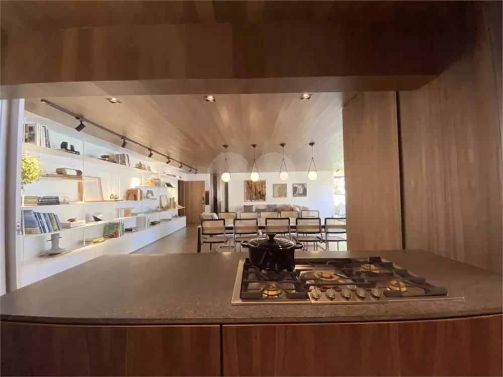 Apartamento, 3 quartos, 224 m² - Foto 2