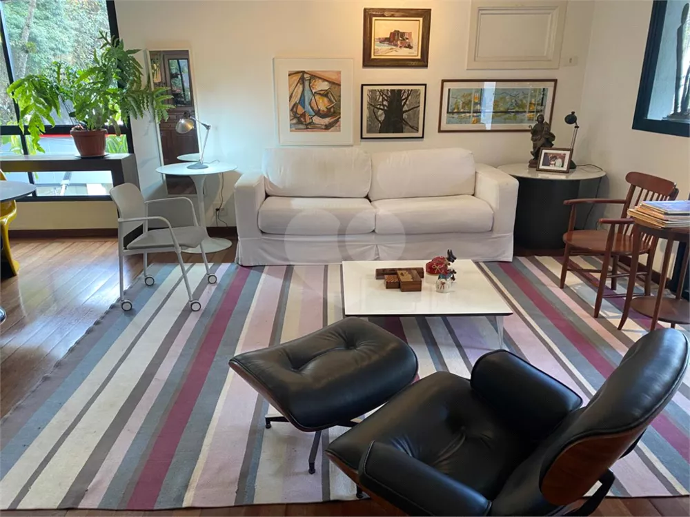 Apartamento, 3 quartos, 140 m² - Foto 1