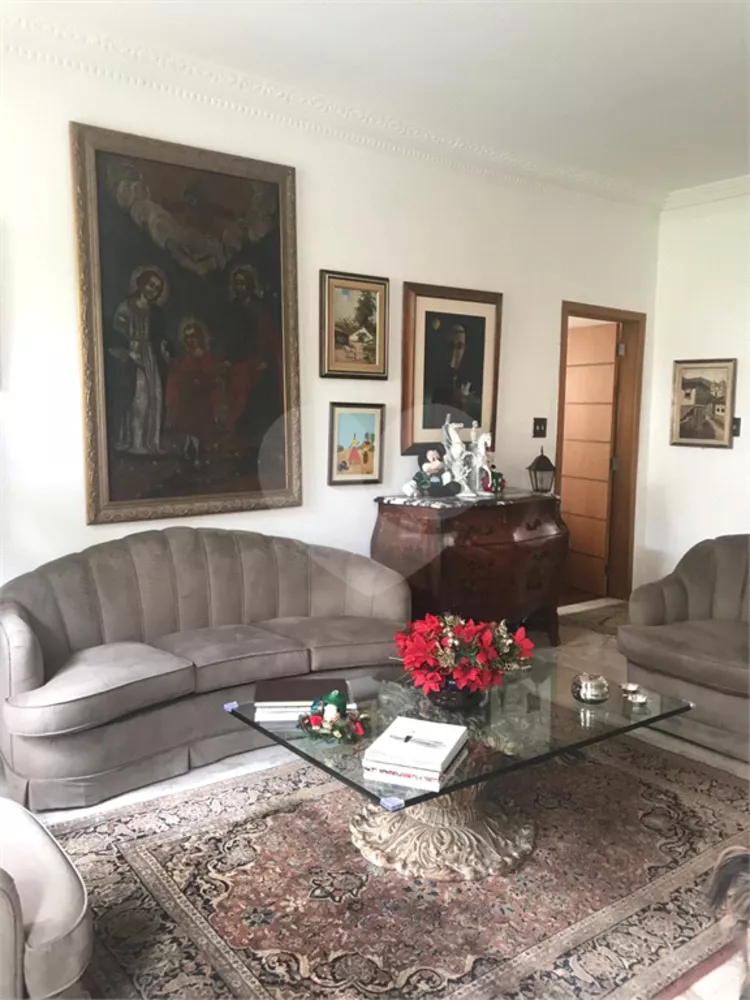 Casa, 4 quartos, 647 m² - Foto 1