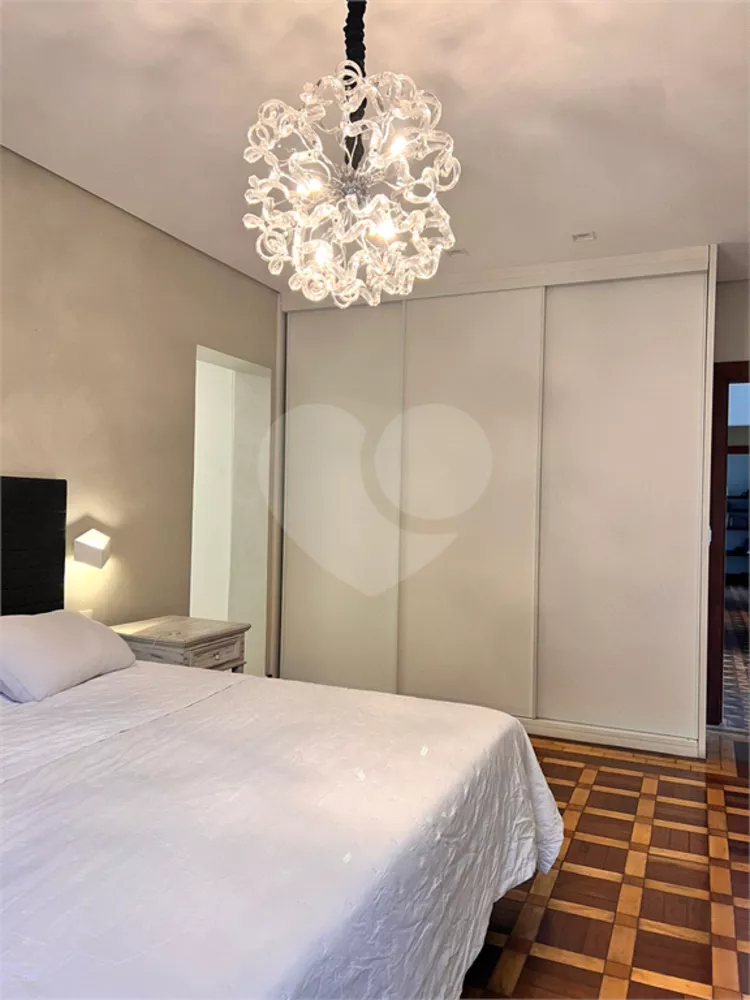 Sobrado, 5 quartos, 700 m² - Foto 1