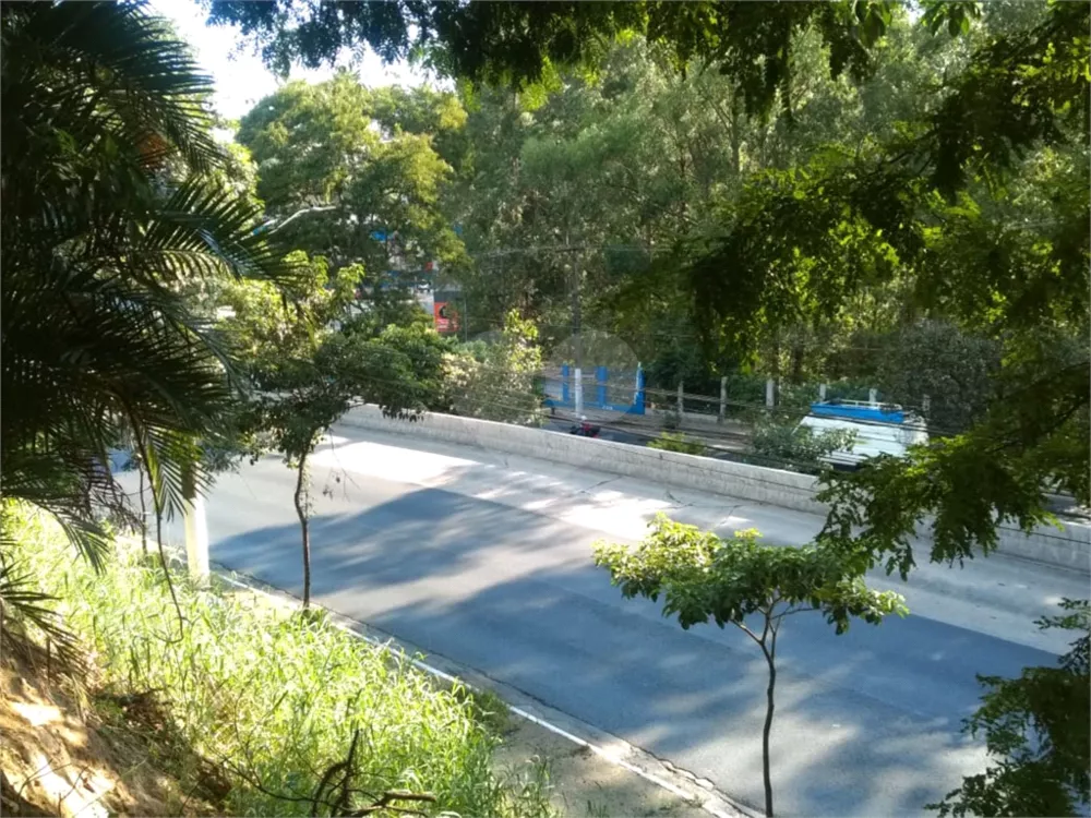 Sobrado, 6 quartos, 250 m² - Foto 4
