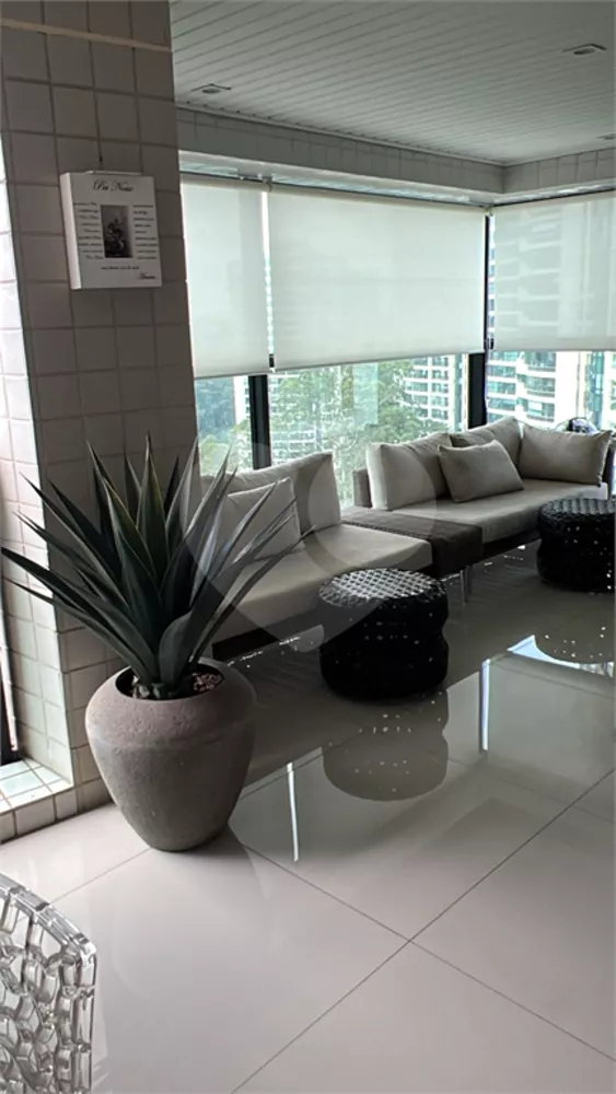Apartamento, 3 quartos, 242 m² - Foto 4