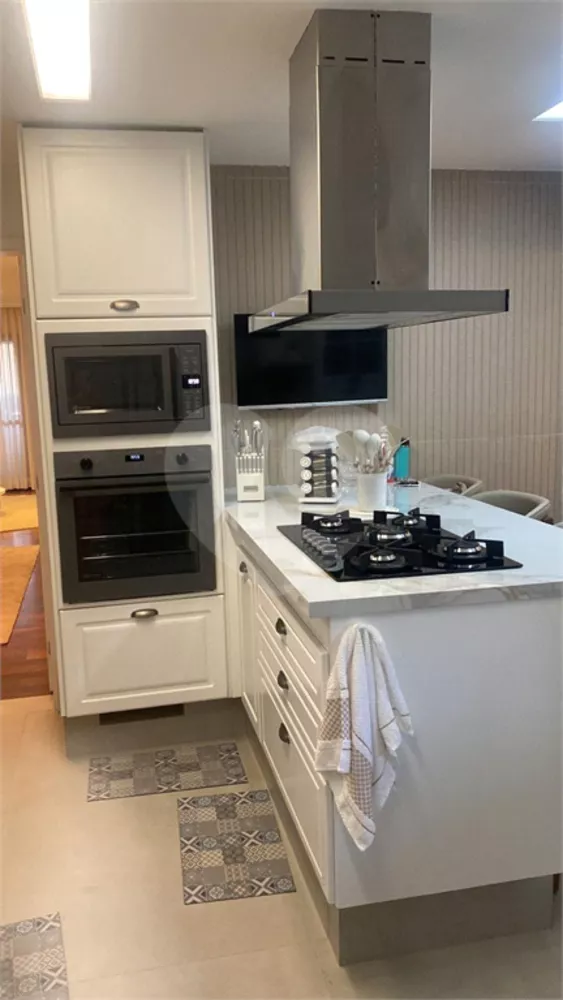 Apartamento, 3 quartos, 242 m² - Foto 3