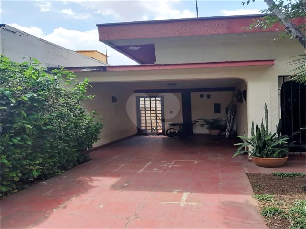Casa, 3 quartos, 229 m² - Foto 4