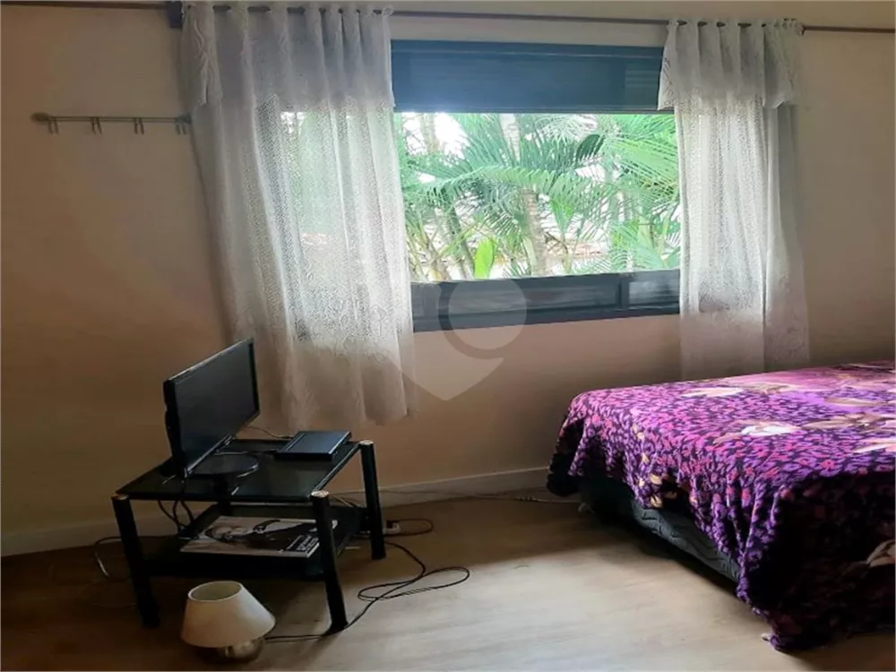 Casa, 3 quartos, 229 m² - Foto 2
