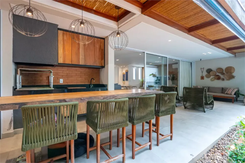 Casa, 3 quartos, 357 m² - Foto 1