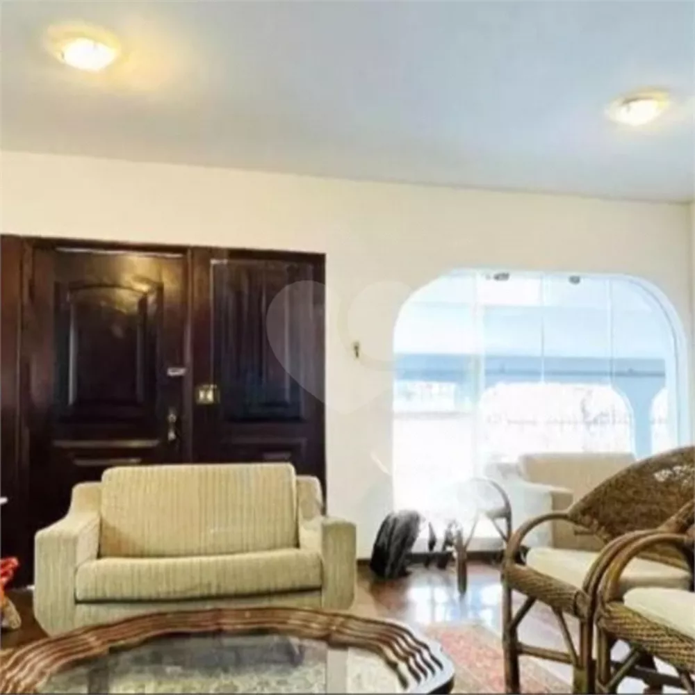 Casa, 4 quartos, 248 m² - Foto 1