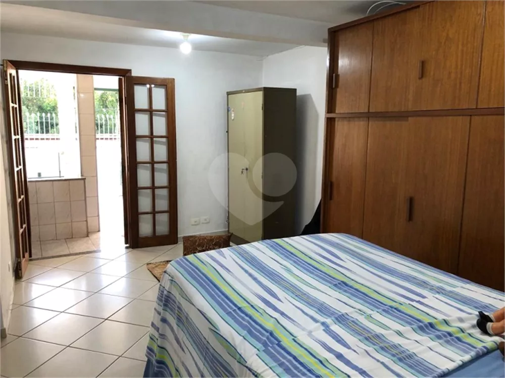 Casa, 2 quartos, 200 m² - Foto 1